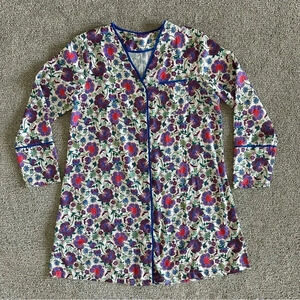 Summersalt The Cloud 9 Boyfriend Sleep Shirt Scroll Block Print in Violet & Lava